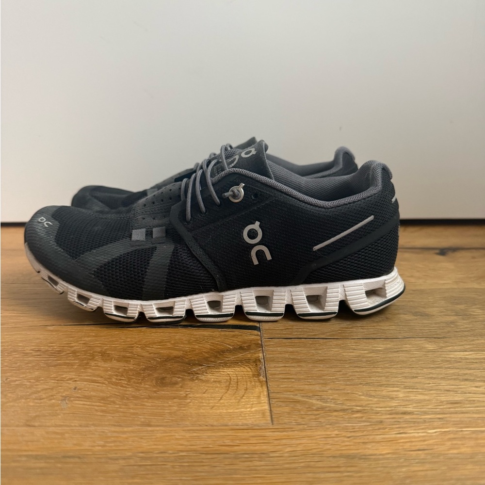 On Running Women's Black and Gray Athletic Shoes